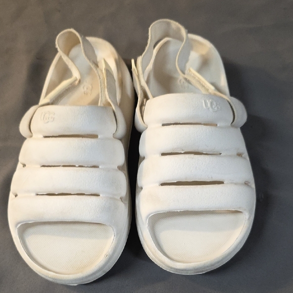 UGG White Kids Sandals - Picture 3 of 7